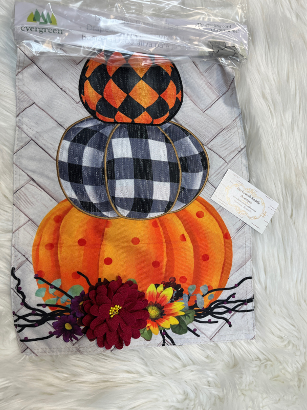 Stacked Pumpkins Garden Flag