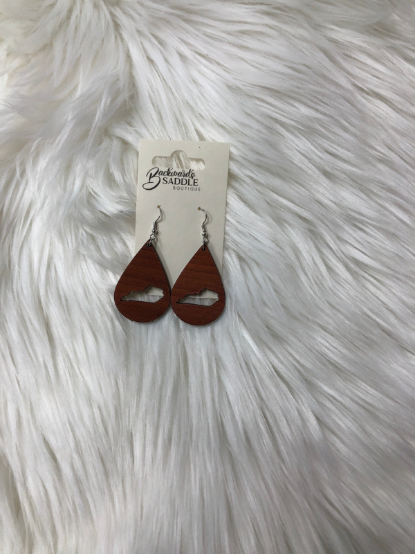 Wooden Ky cutout earrings