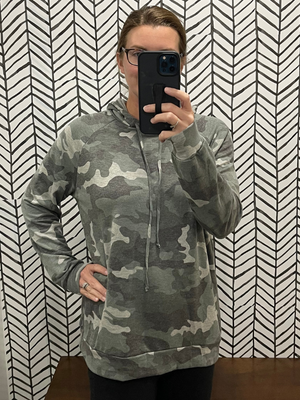 Camouflage drawstring hoodie