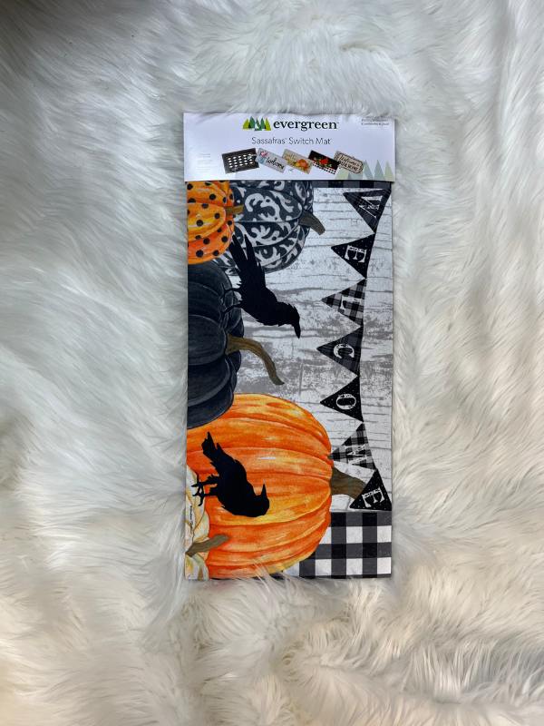 Pumpkins & crows Sassafras Switch Mat